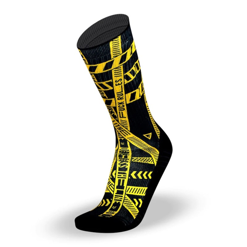 calcetines-litheapparel-cross-the-line-black-yellow-2