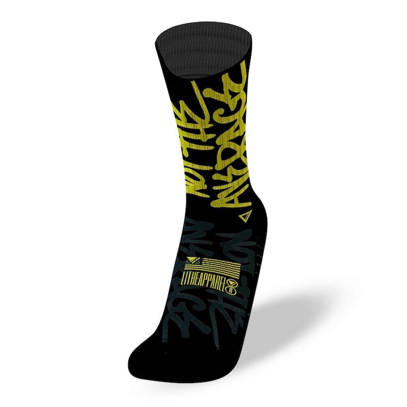 calcetines negros not the average litheapparel